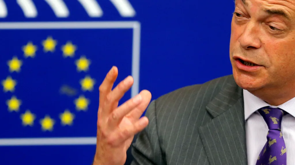 Nigel Farage při projevu v Evropském parlamentu
