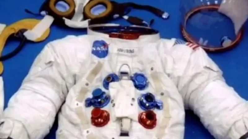 Armstrongův skafandr