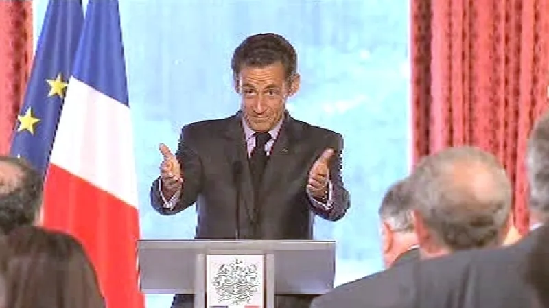 Francouzský prezident Nicolas Sarkozy při projevu k francouzským velvyslancům