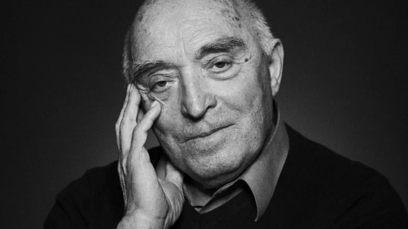 Rudolf Dobiáš (1934) byl bývalý skaut. Po nástupu komunismu k moci šířil v ilegální skupině letáky, které zrazovaly od vstupu do JZD, protestovaly proti pronásledování knězů a rušení kostelů.