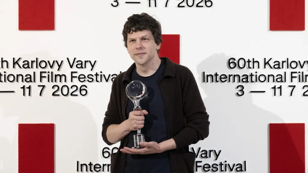 Jesse Eisenberg převzal cenu Prezidenta MFF Karlovy Vary