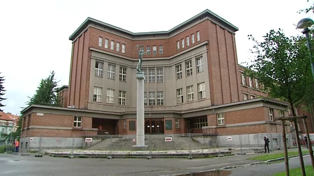 Gymnázium J. K. Tyla v Hradci Králové