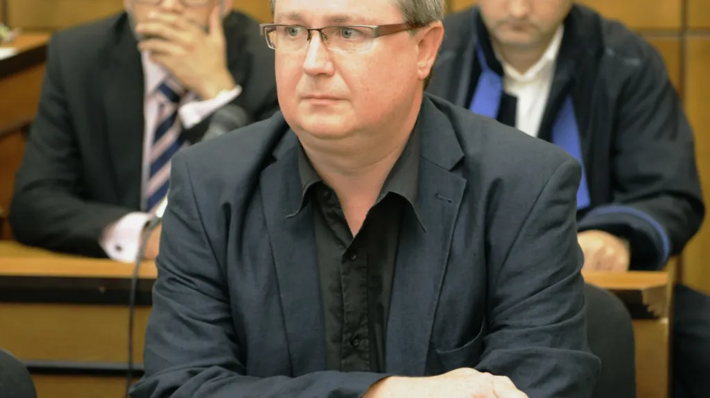Ústavní soud zrušil trest pro soudce Matulu