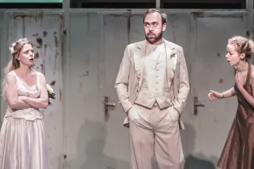Recenze: Zručně provedená láska na sto a jeden způsob. Stačí to? 