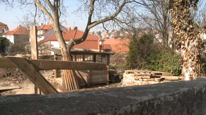 Parcela po demolici vily Blanky Matragi