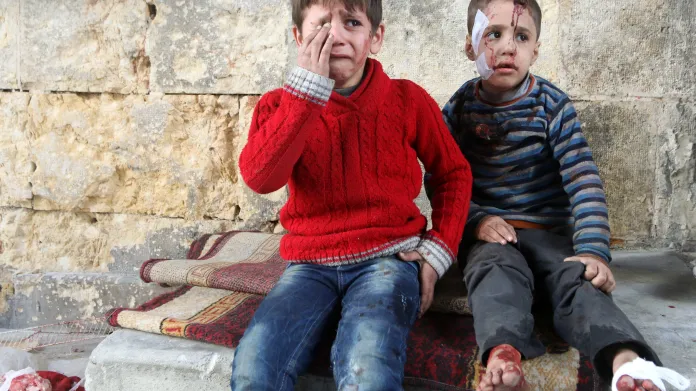 Zraněné děti v Aleppu