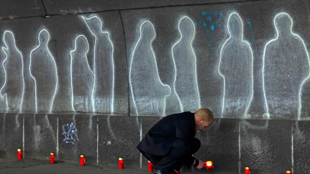 Vzpomínka na oběti Loveparade v Duisburgu