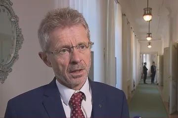Senát si připomněl mnichovskou dohodu. Její podpis nese zásadní odkaz pro současnost, uvedl Vystrčil