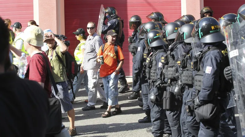Policejní opatření při shromáždění radikálů ve Vítkově