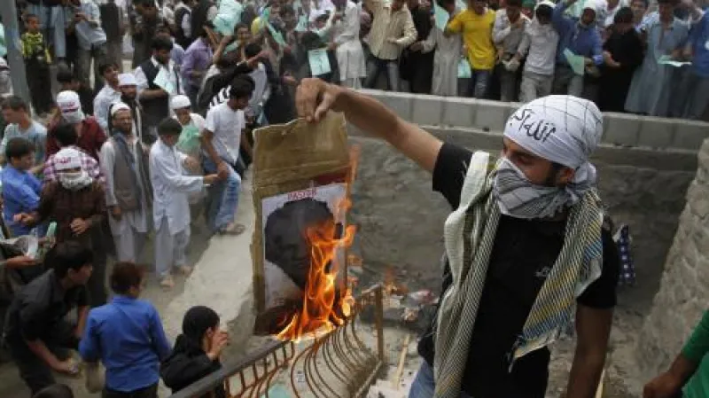 Pálení portrétu Terryho Jonese