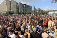 Proti volební machinaci. Nepovolená demonstrace v Moskvě se obešla bez konfliktů