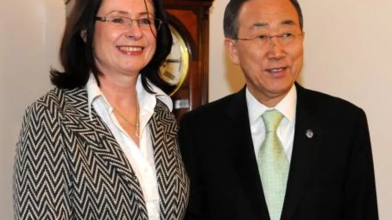Pan Ki-mun a Miroslava Němcová