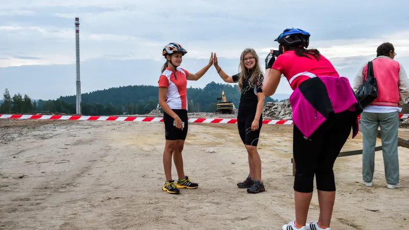 UvR: Odstřel komína v Hamru na Jezeře