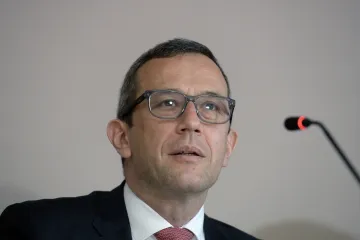 Jsou to operátoři, kteří musí zajistit bezpečnost sítí, ne dodavatelé, zdůraznil viceprezident Huawei Radoslaw Kedzia