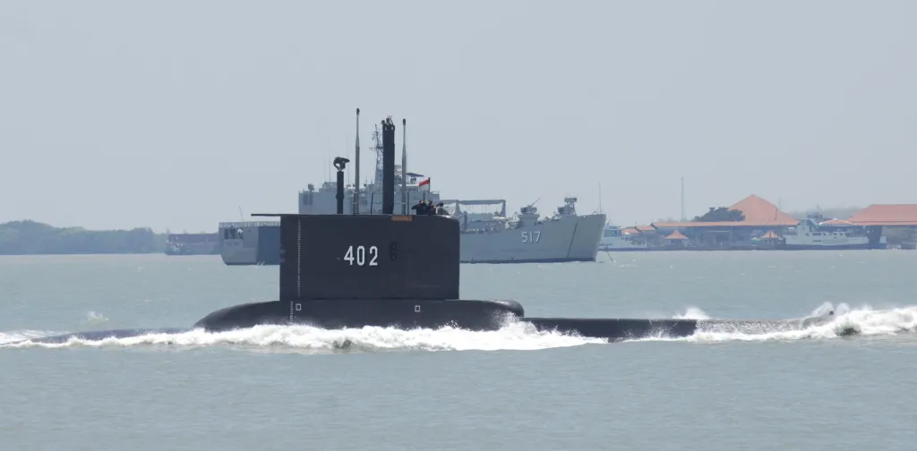 Smutný konec indonéské ponorky Nanggala-402. Ve vodách u ostrova Bali zahynulo všech padesát tři členů posádky