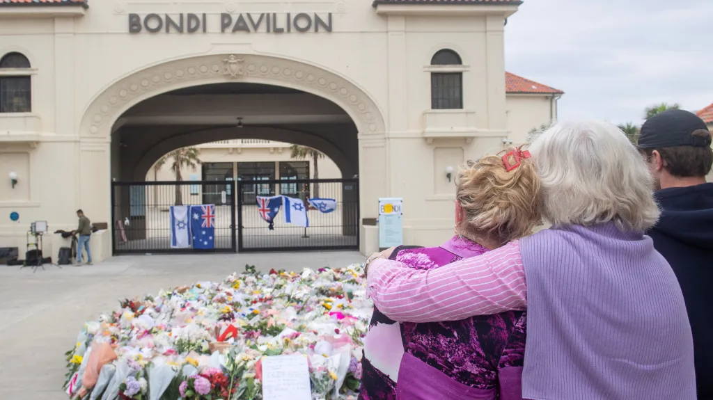 Památník na počest obětí masové střelby na pláži Bondi Beach
