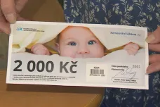 Krajská zdravotní začala na severu Čech rodičkám dávat poukazy na výbavu pro novorozence