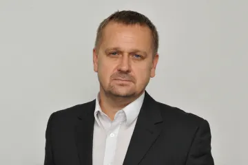 Sobotka a Hašek: Kdo nehoří, nezapálí