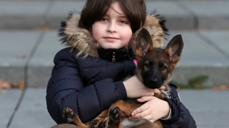 Laurent tráví čas nejraději se svým psem