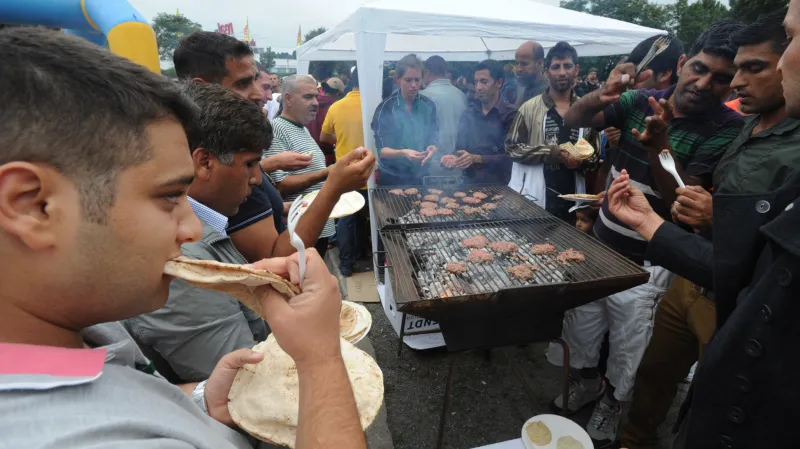 Pouliční festival pro uprchlíky v Heidenau