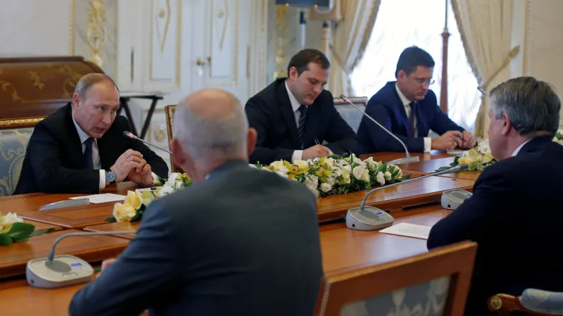 Vladimir Putin jedná se zástupci podnikatelských sdružení