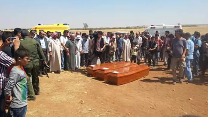 Pohřeb Kurdíových v Kobani