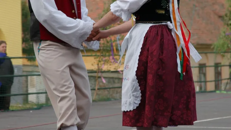 Staročeské máje v Hudlicích