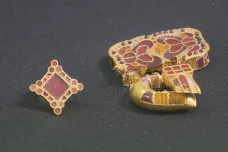 Hledači kovů objevili na Rakovnicku šperky z období stěhování národů. Mají nevyčíslitelnou hodnotu