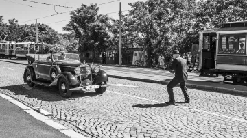 Po 75 letech Gabčík a Kubiš znovu v Praze zaútočili na Heydricha