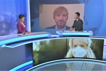Náhodné výstřely v chaosu, kritizuje Richterová. Podle Vojtěcha vláda pandemii aktivně řeší