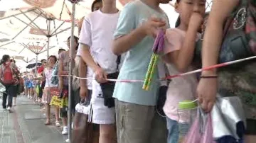 Dlouhé fronty na Expu