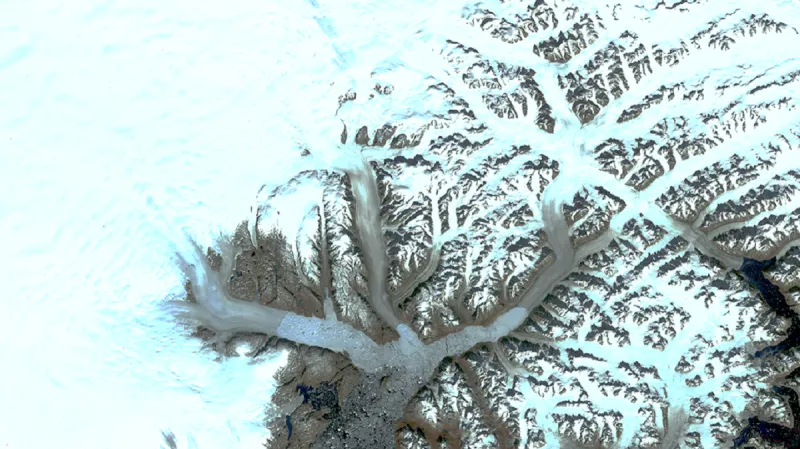 Ledovec Schweizerland roku 1972 a 2019