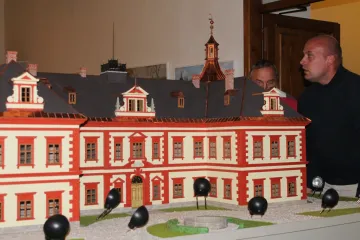 AVÍZO: Miniatura jilemnického zámku putuje do Čech