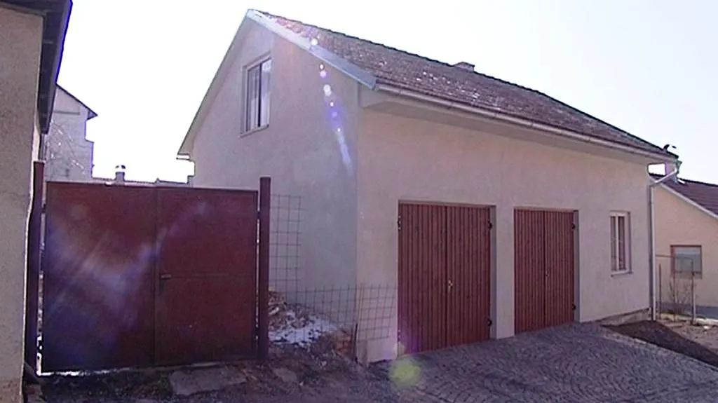 Dvojgaráž Pavla Nováka
