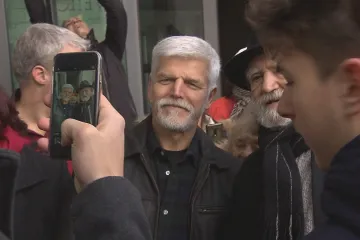 Politici hodnotí první rok Pavla ve funkci. Vláda ho chválí, opozice je skeptická