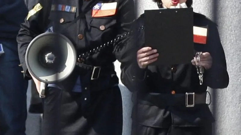 Dívky převlečené za chilské policistky přišli zatknout Václava Klause