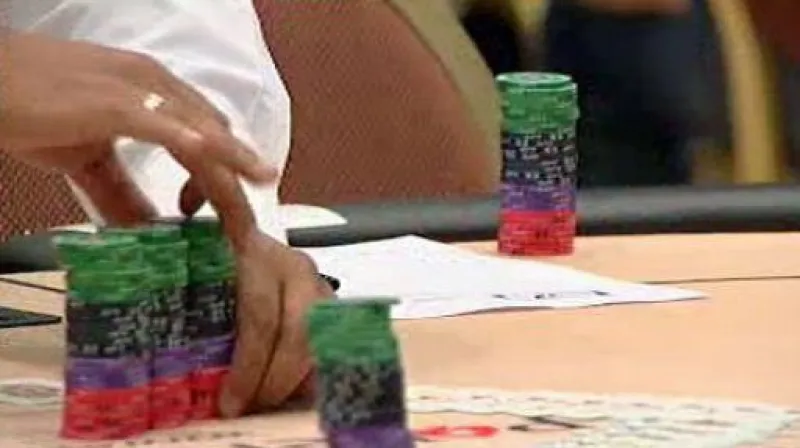 Před polednem o hazardu