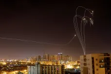 Střelba mezi Gazou a Izraelem sílí. Umírají další lidé