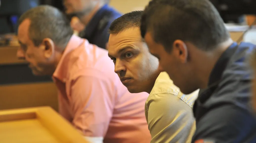 Pražanovi se zpovídají z daňového úniku za stamiliony