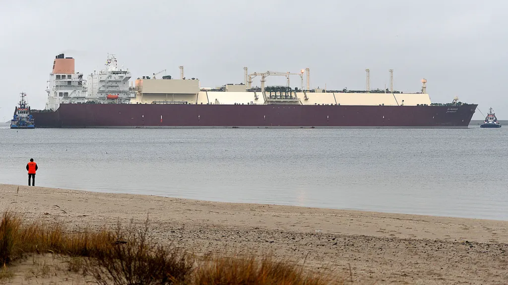 Katarský tanker s plynem v Polsku