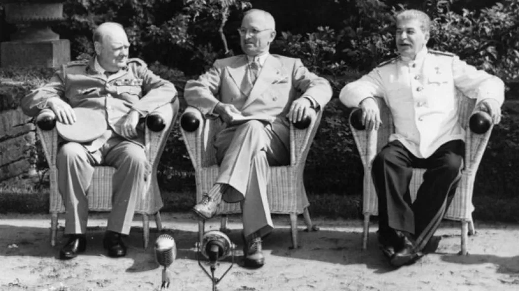 Jednání v Postupimi 1945