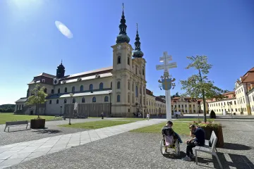 SeČTeno ze Zlínského kraje: Covid zastavil Jízdu králů. Výroba valašských frgálů se propadla