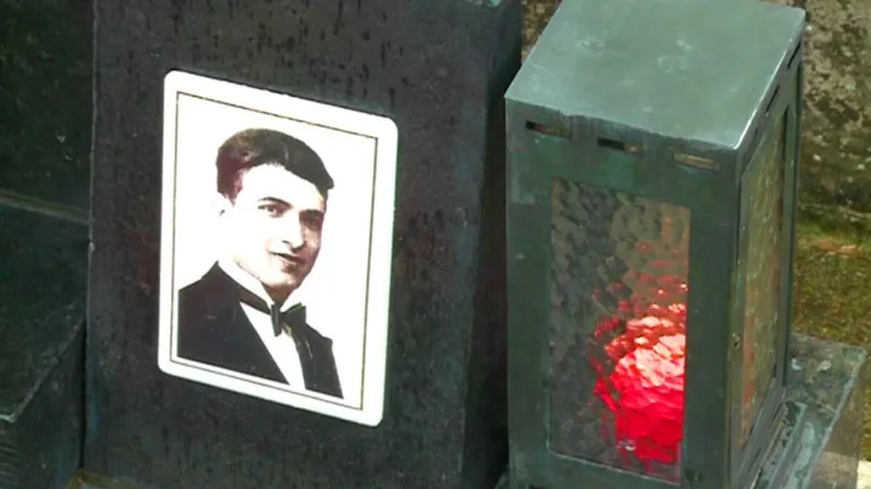 Hrob Jana Opletala v Nákle na Olomoucku