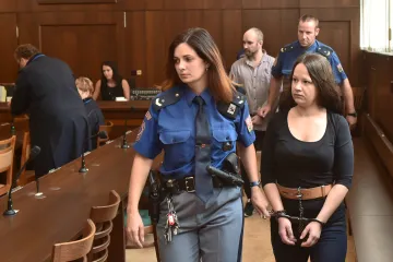 Za dvojitou vraždu na Písecku má jít pár na 27 a 28 let do vězení 