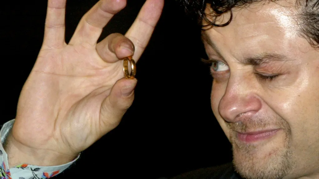 Andy Serkis na premiéře filmu Pán prstenů: Návrat krále v roce 2003
