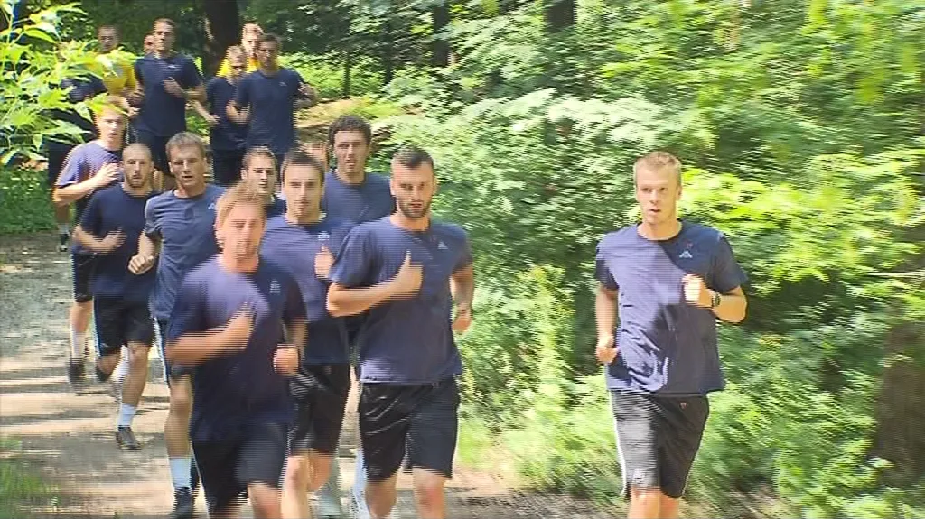 Kromě zápasů probíhá příprava i v kunovických lesích