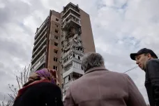 Ruský útok v Charkově poničil čtyři obytné domy, výbuchy zahřměly i v Oděse