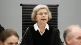 Soudkyně Wench Elizabeth Arntzenová