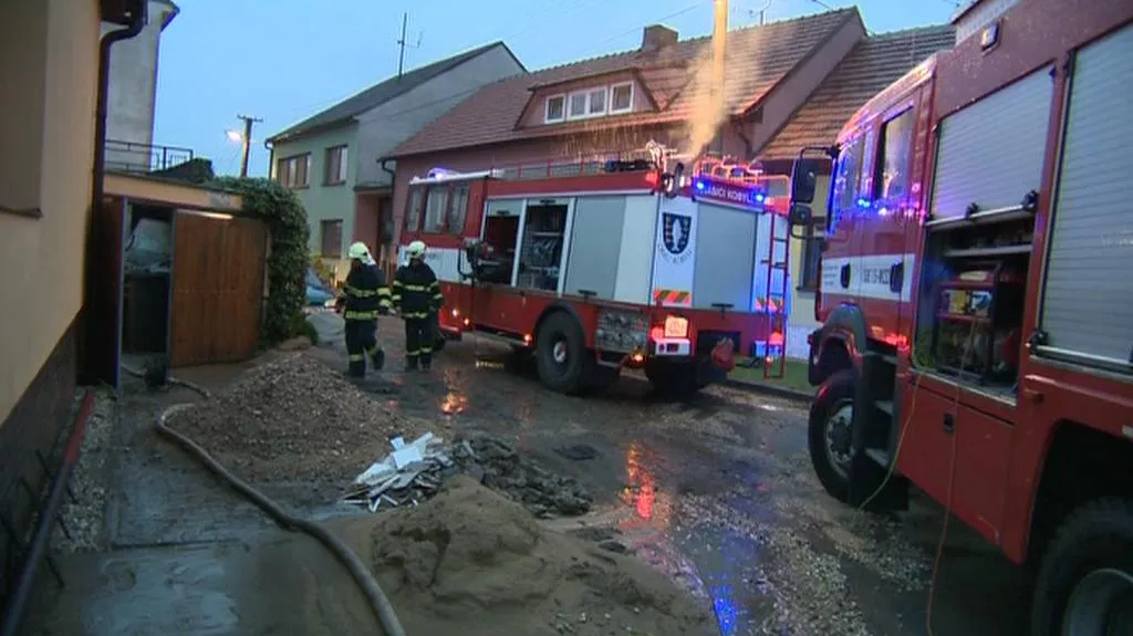 V Mutěnicích zasahovaly hasičské sbory