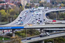 Oprava Barrandovského mostu skončí v neděli